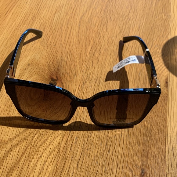 Tahari Ladies Square Flush Lens with Metal Temple Detail main image 5